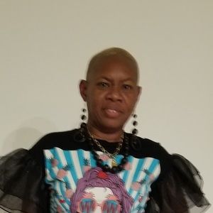 Meet your Posher, Faye